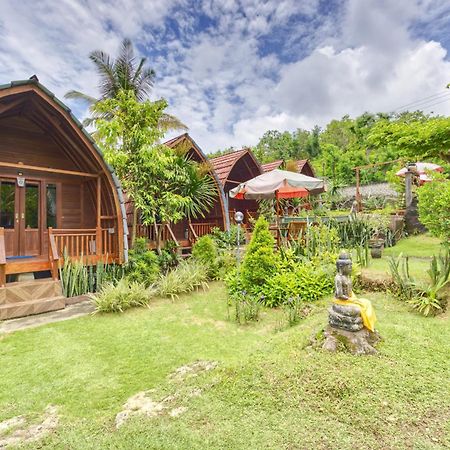 ホテル Dnr Lumbung Garden Toyapakeh エクステリア 写真